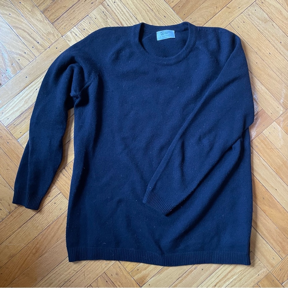 Johnston of Elgin navy cashmere sweater men’s medium